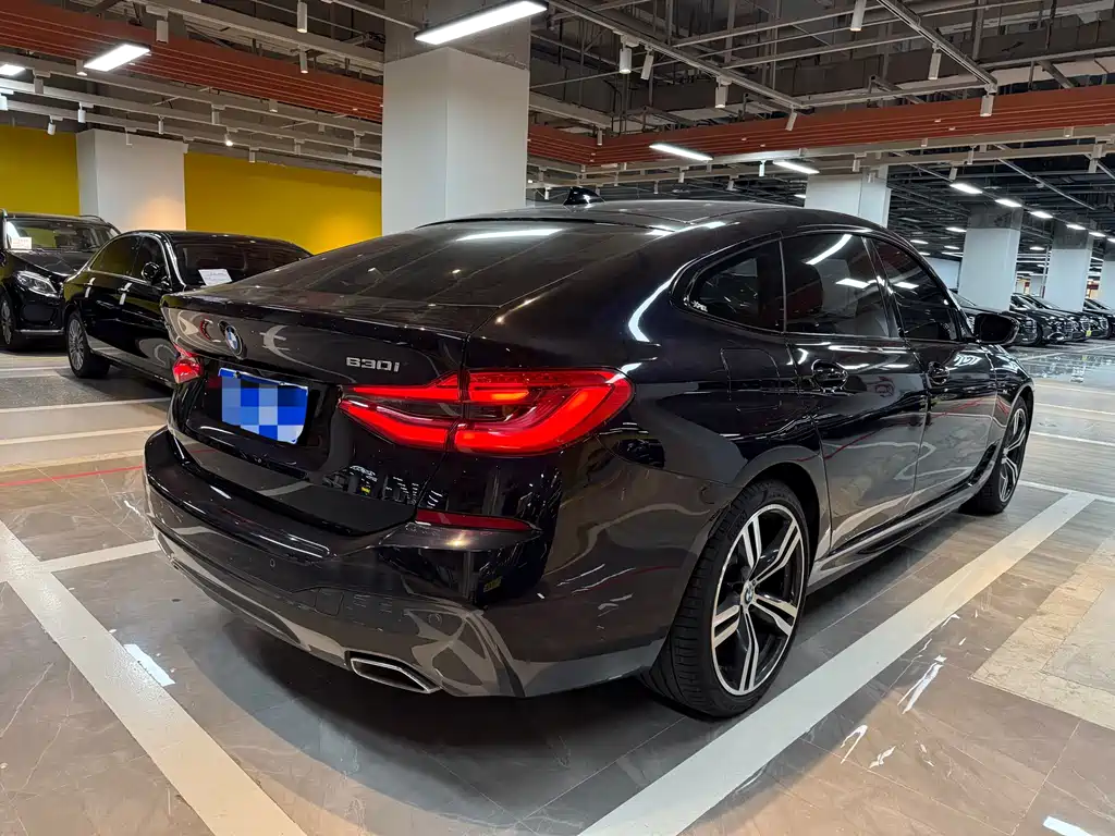 BMW 6 Series GT 2022 — фото 14