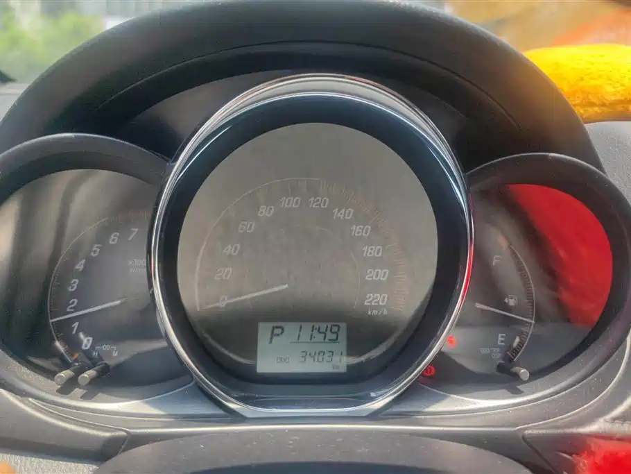 Toyota Yaris L 2021 — фото 14
