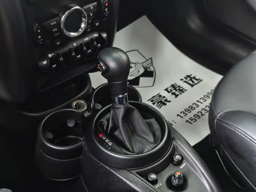 MINI Countryman 2015 — фото 15