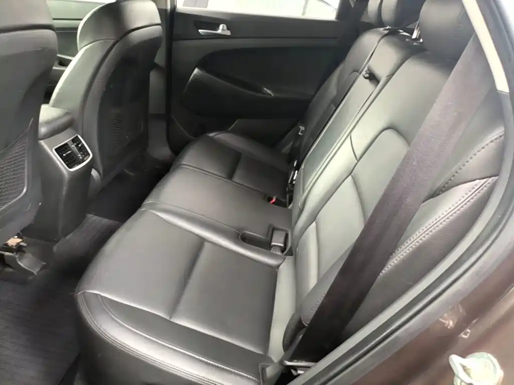 Hyundai Tucson 2018 — фото 17