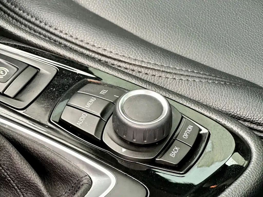 BMW 2 Series Station Wagon 2016 — фото 34
