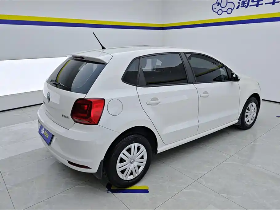 Volkswagen Polo 2015 — фото 3