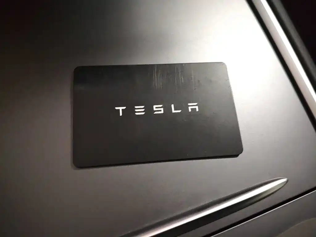 Tesla Model 3 2021 — фото 15