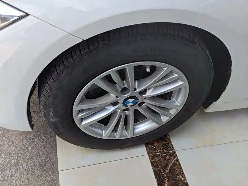 BMW 3 Series 2015 — фото 23