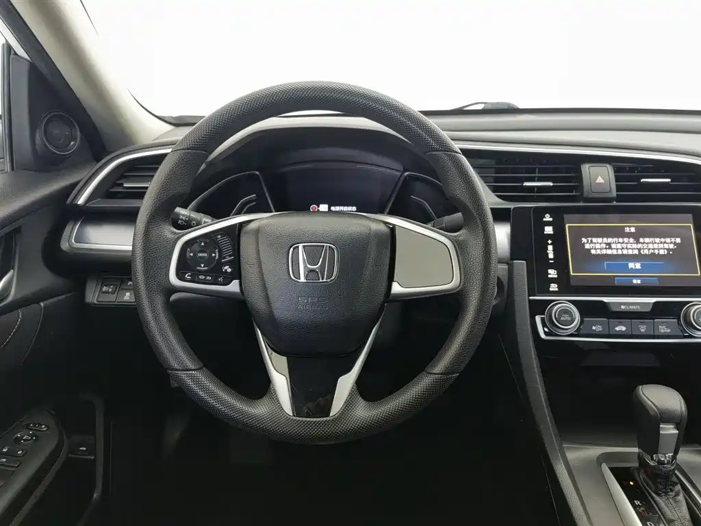 Honda Civic 2018 — фото 11