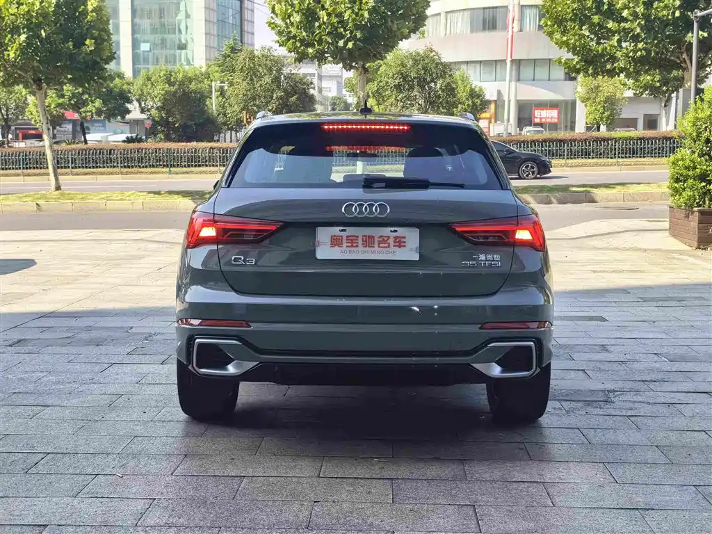 Audi Q3 2024 — фото 8
