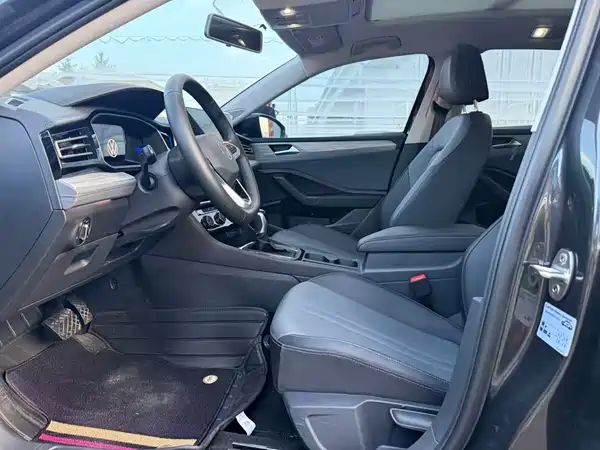 Volkswagen Sagitar 2025