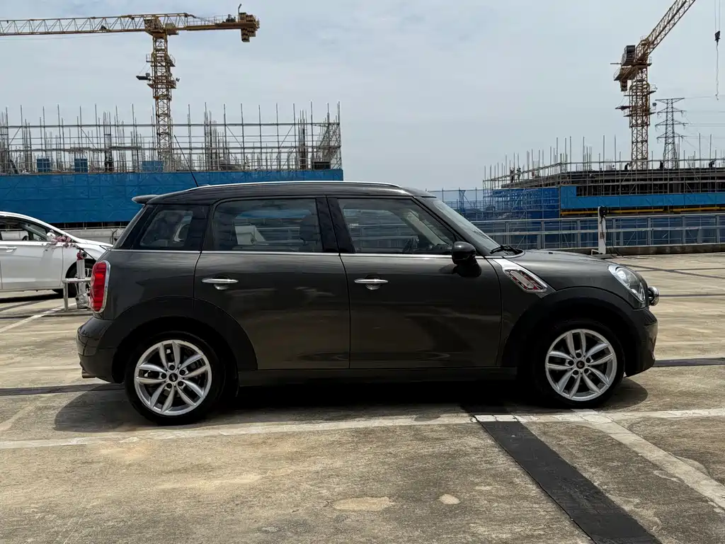 MINI Countryman 2015 — фото 14