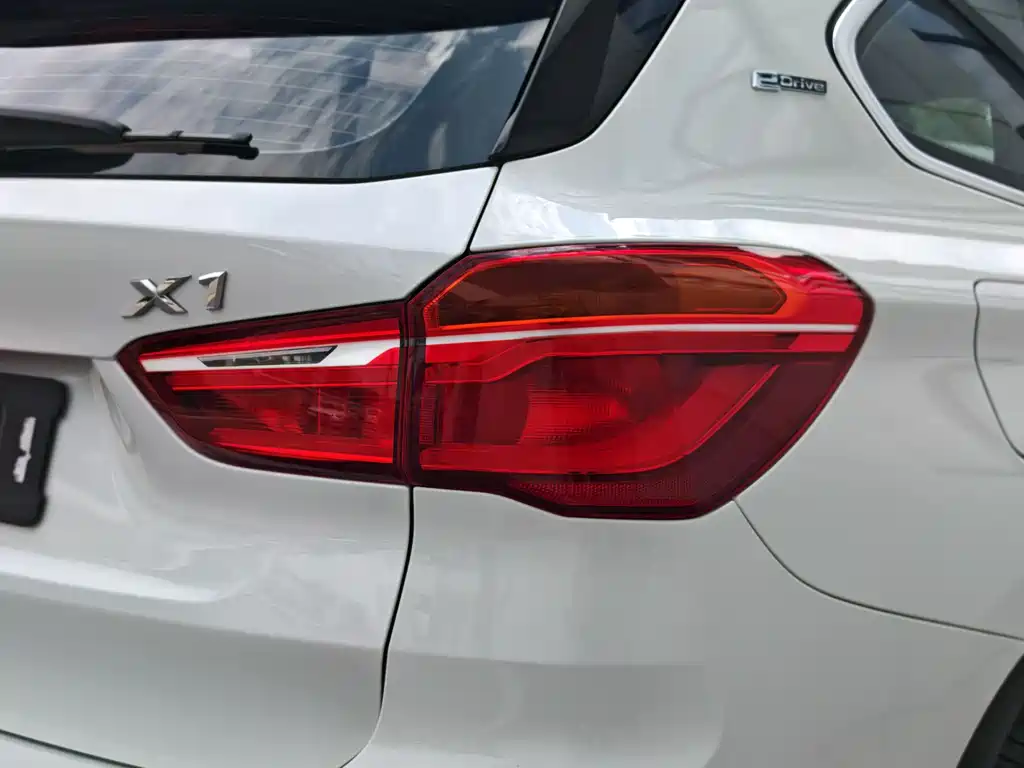 BMW X1 New Energy 2018 — фото 11