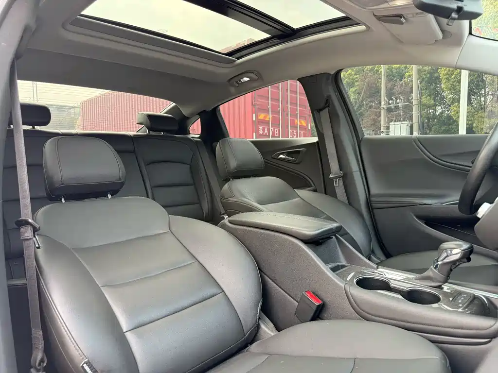 Chevrolet Malibu XL 2023 — фото 16