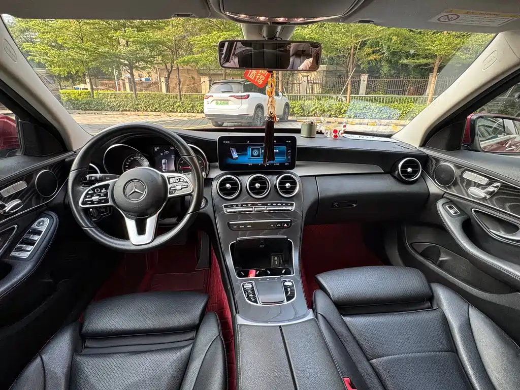 Mercedes-Benz C-Class 2018 — фото 7