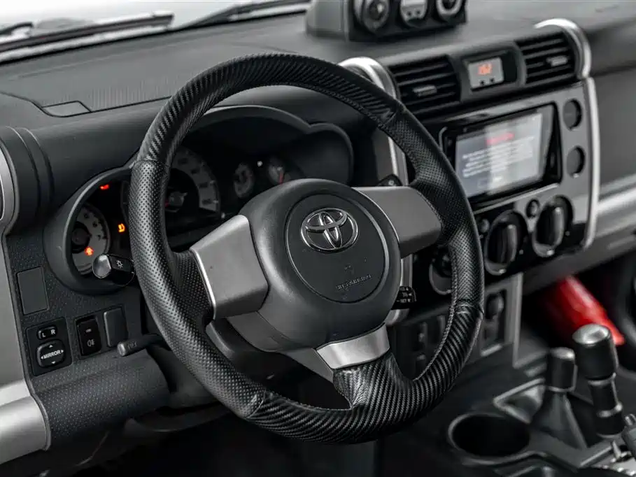 Toyota FJ Cruiser 2020 — фото 15
