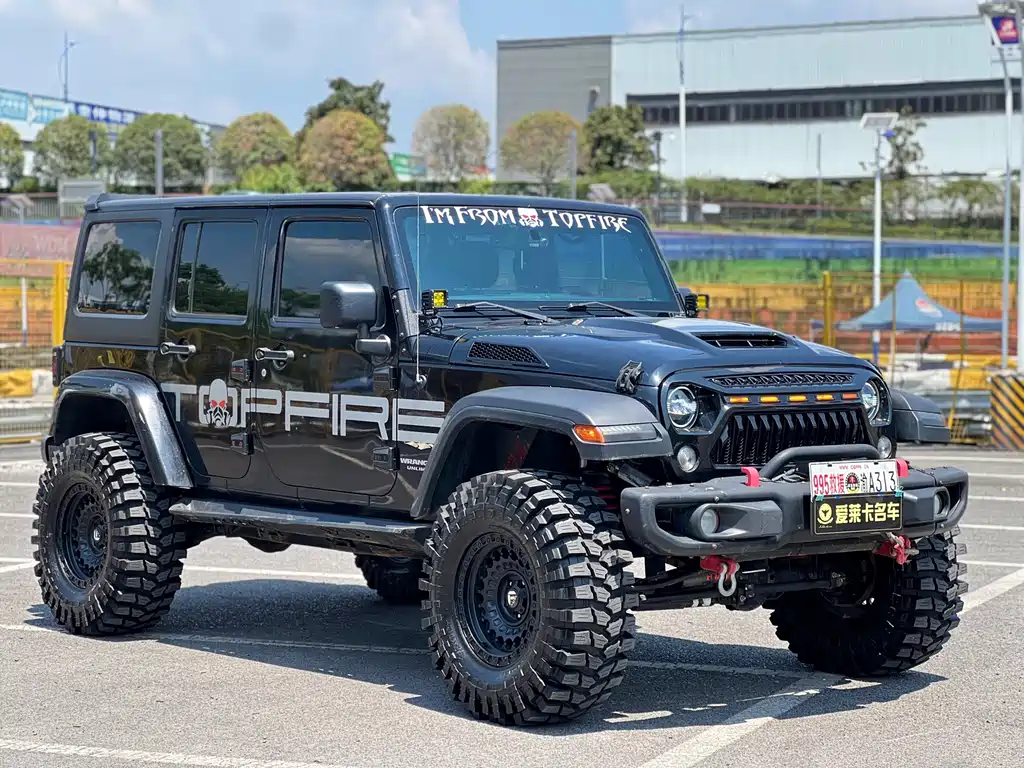 Jeep Wrangler 2016 — фото 6