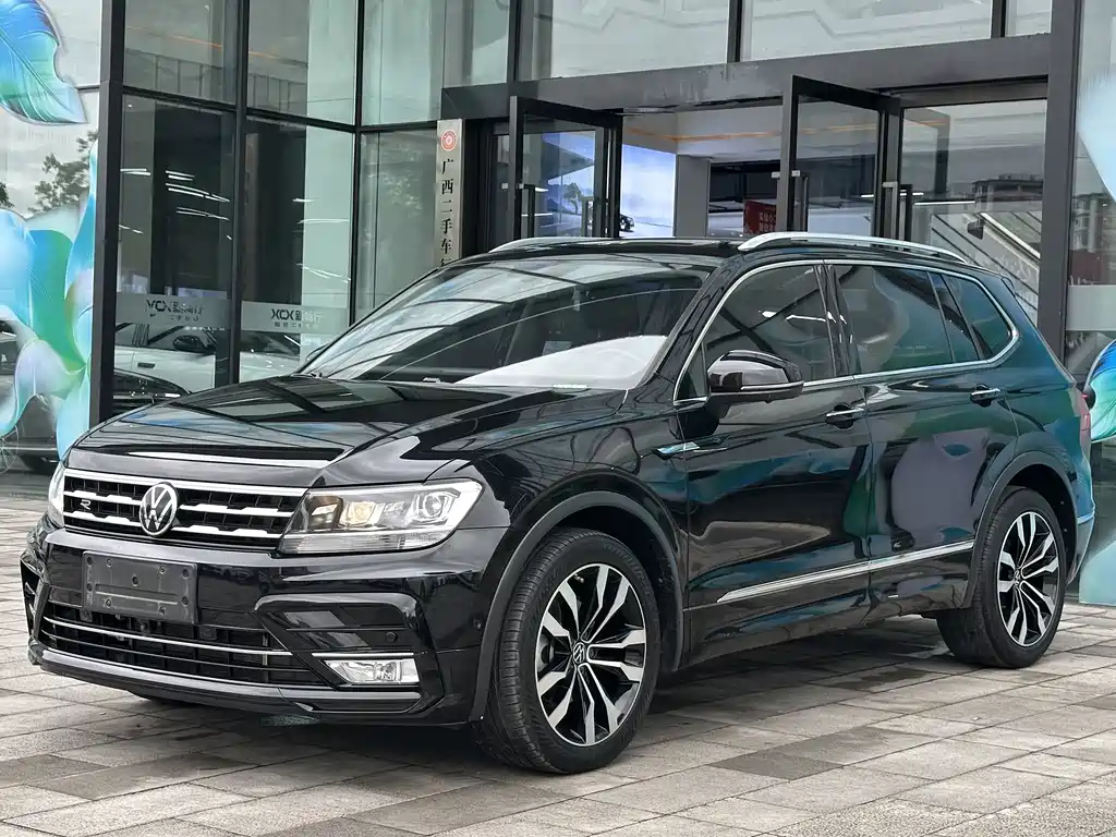 Volkswagen Tiguan L 2021 — фото 2