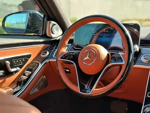 Mercedes-Benz S-Class 2012