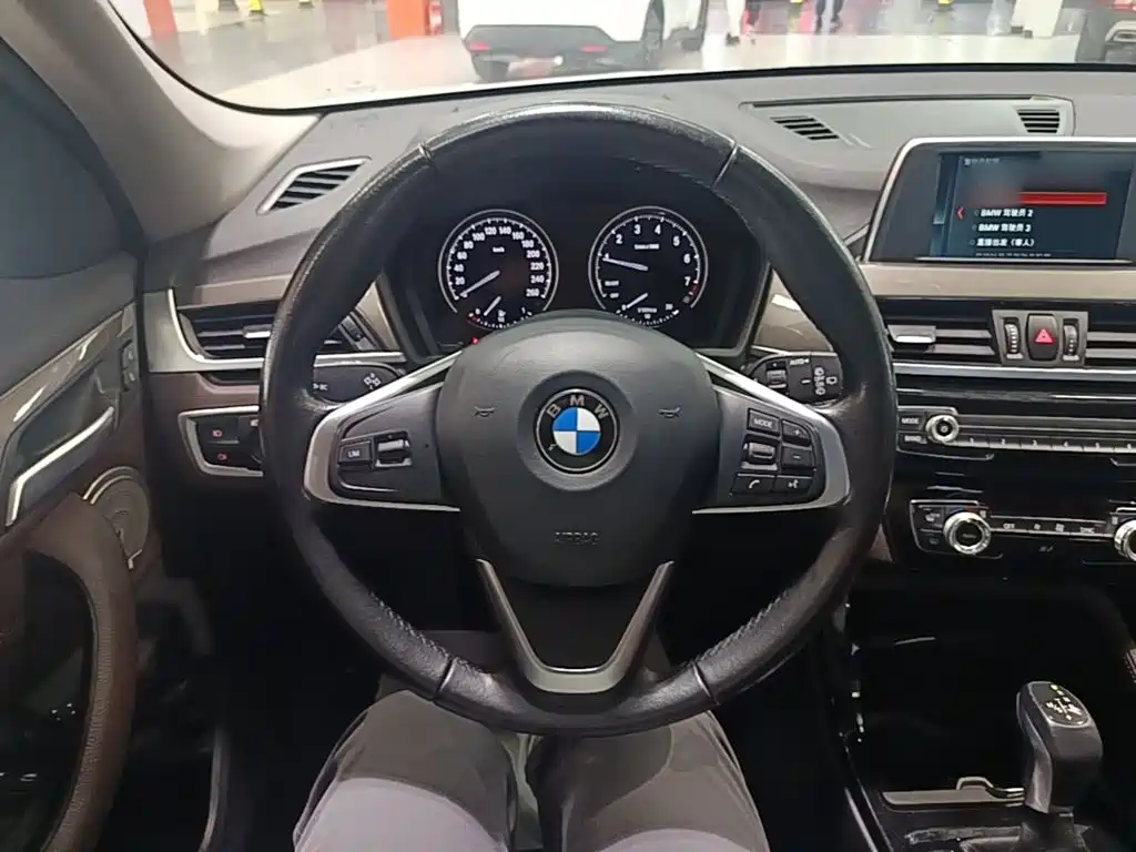 BMW X1 2019 — фото 11