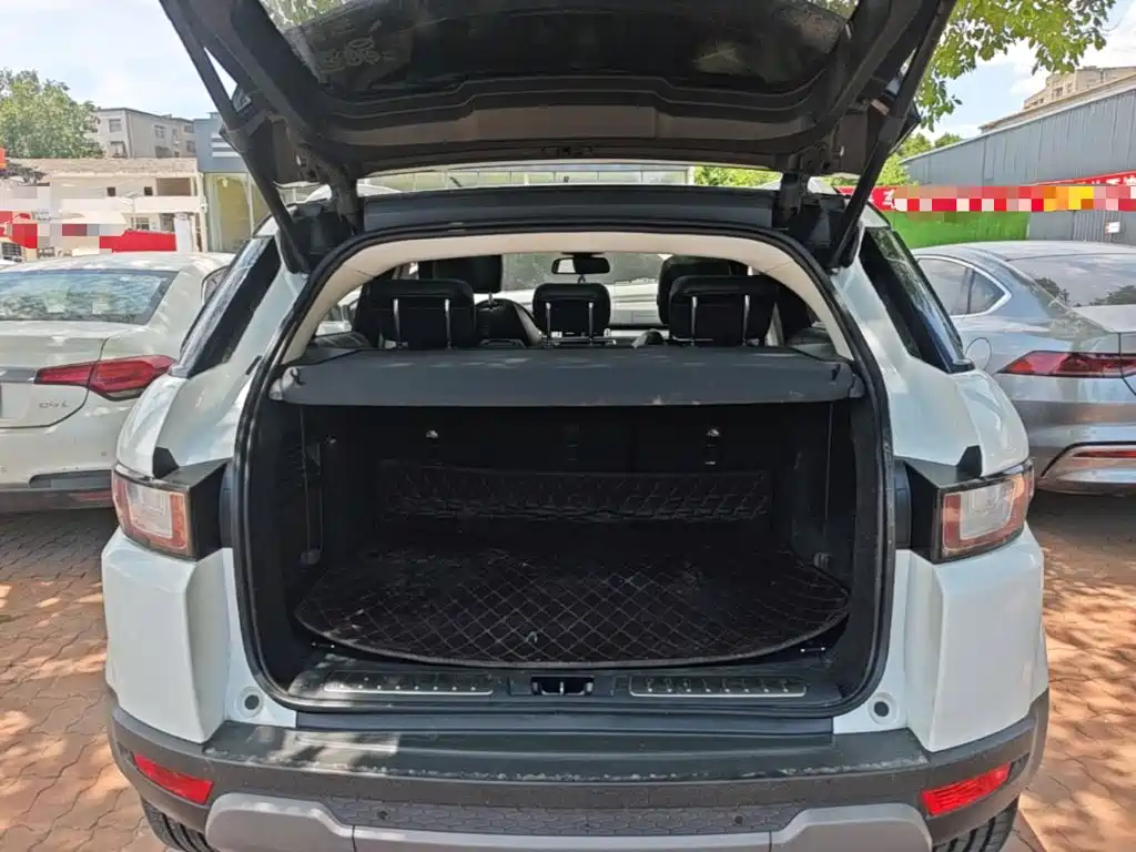 Land Rover Evoque 2017 — фото 19
