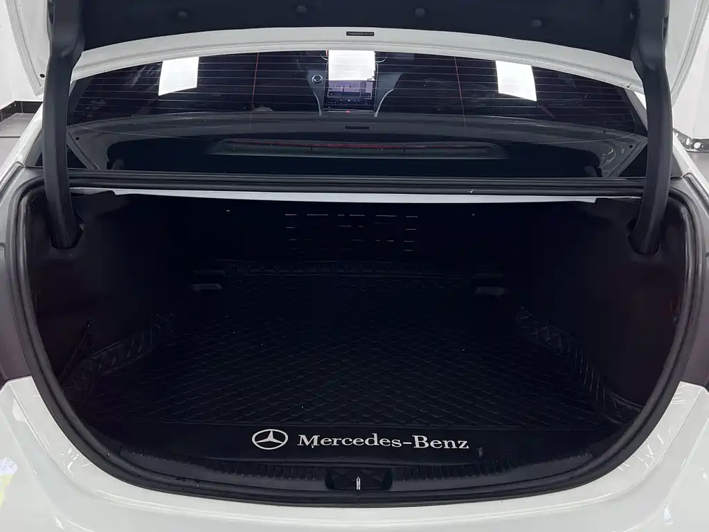 Mercedes-Benz C-Class 2022 — фото 13