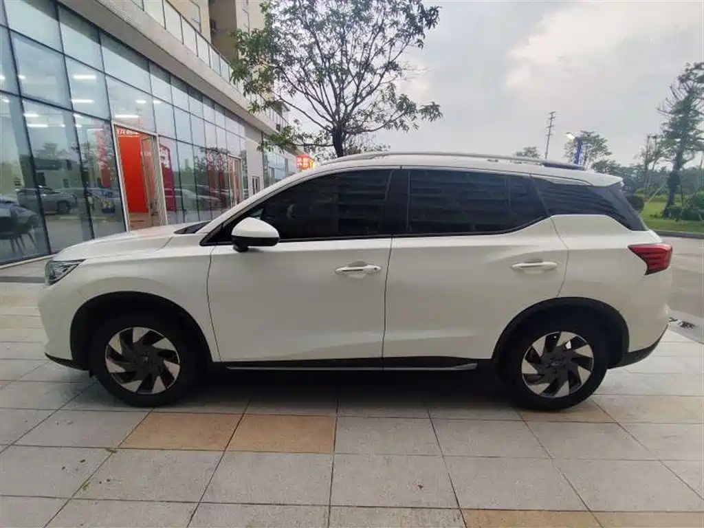 GAC Motor Trumpchi GS4 2022 — фото 3