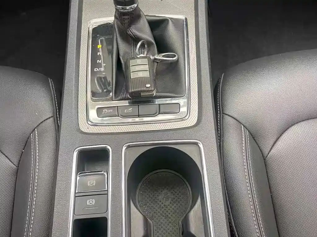 Roewe i6 Classic 2020 — фото 9
