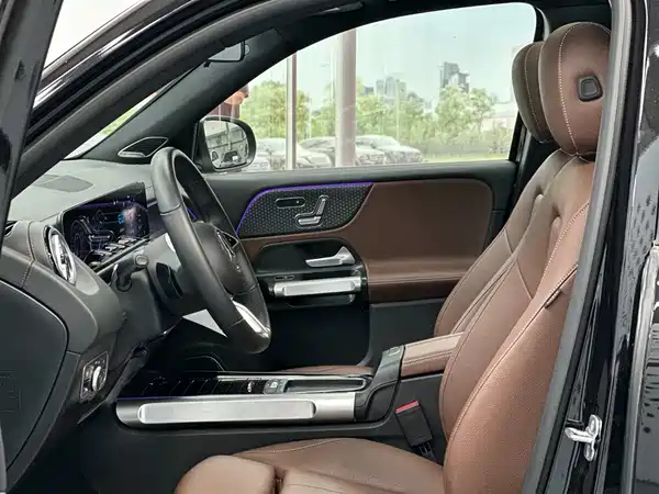 Mercedes-Benz EQB 2024