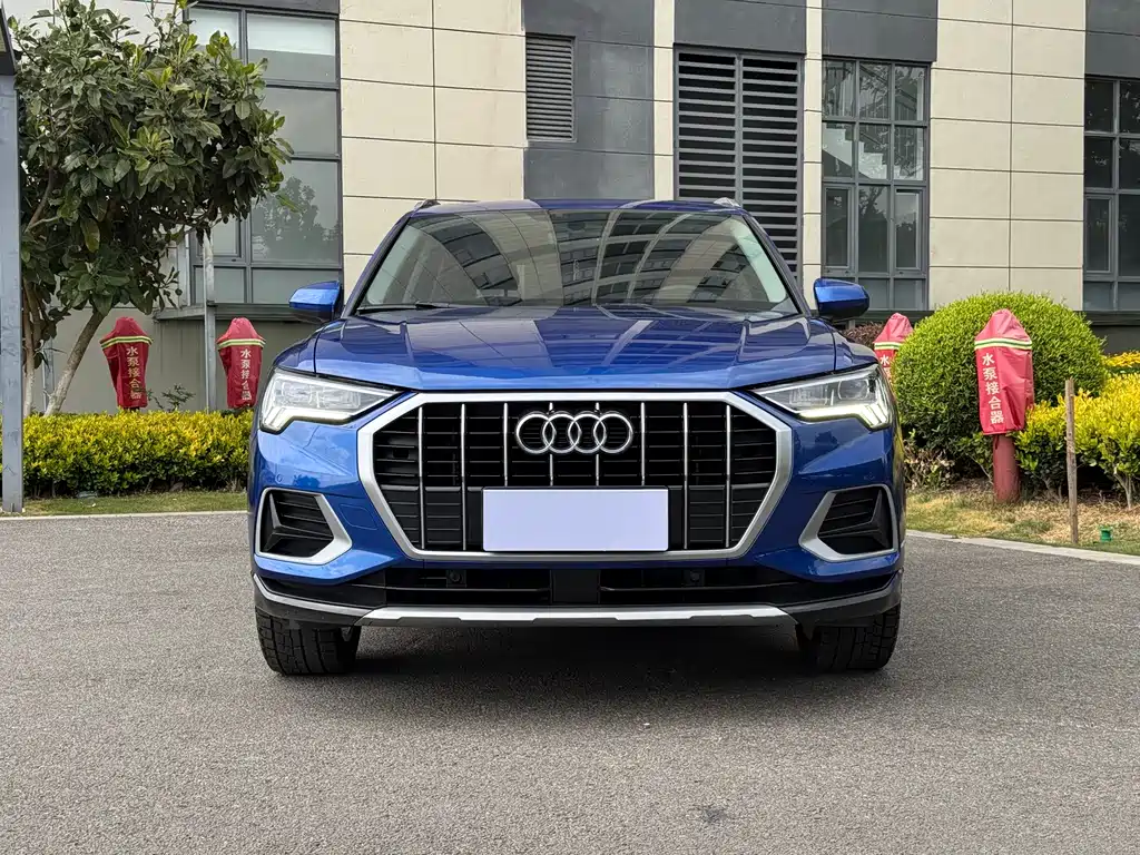 Audi Q3 2020 — фото 2
