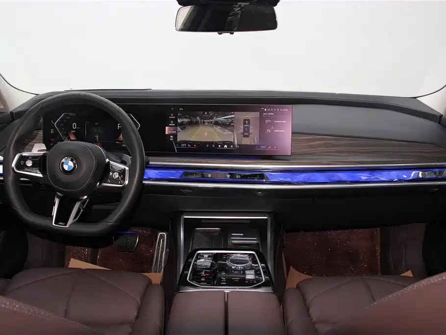 BMW 7 Series 2025 — фото 13
