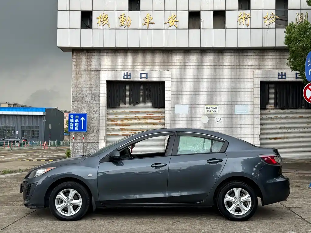 Mazda 3 Xingcheng 2012 — фото 11