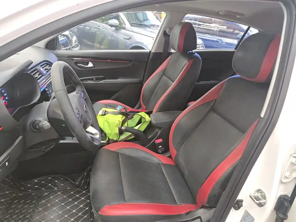 Kia KX CROSS 2019 — фото 15
