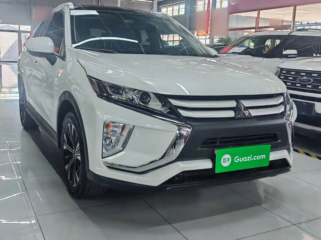 Mitsubishi Eclipse Cross 2020 — фото 3