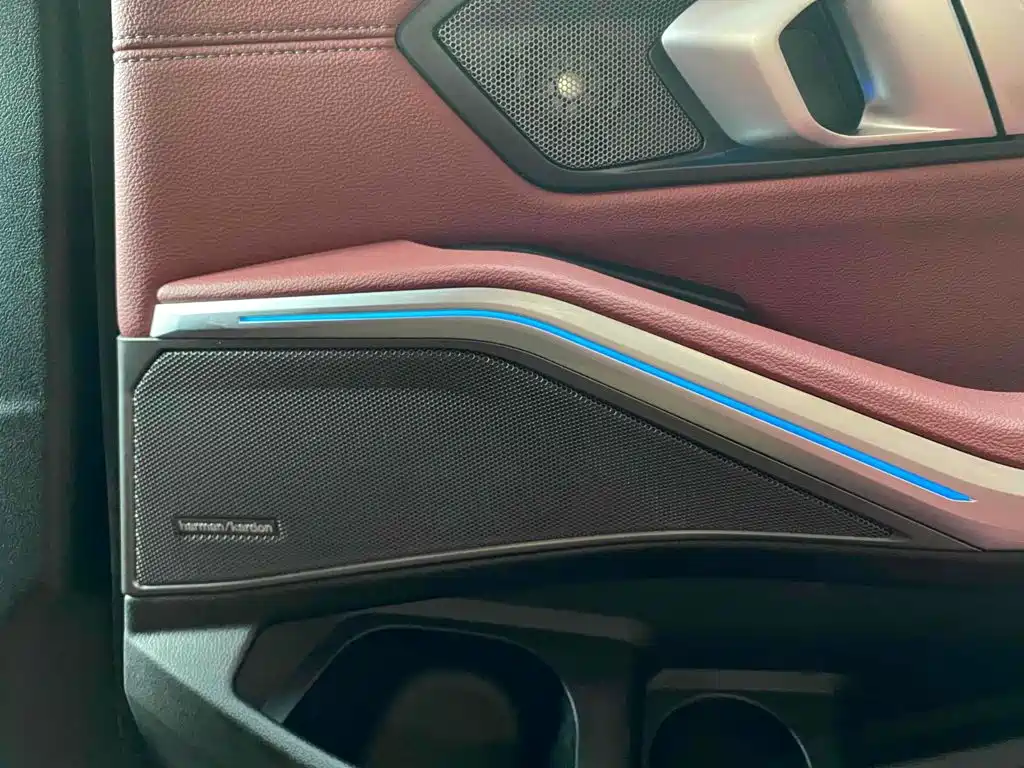 BMW 3 Series 2023 — фото 12