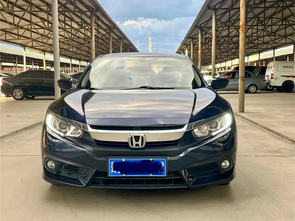 Honda Civic 2018 — фото 2