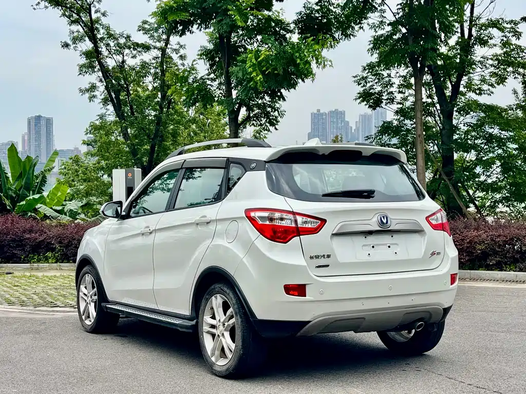 Changan CS35 2015 — фото 24