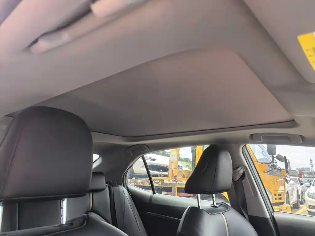 Toyota Camry 2021 — фото 15