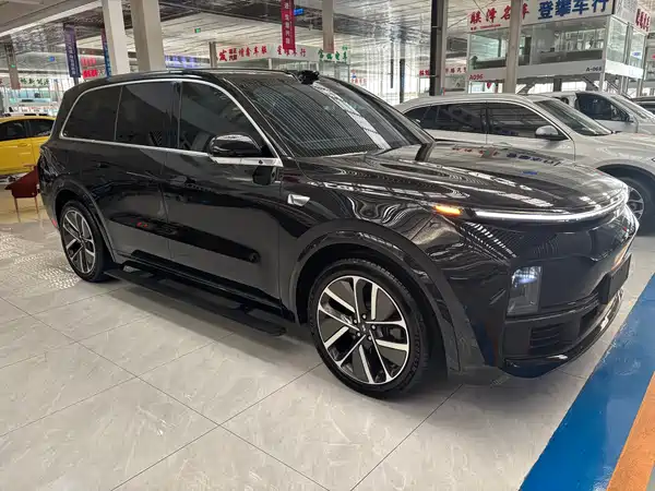 Li Auto L9 2025