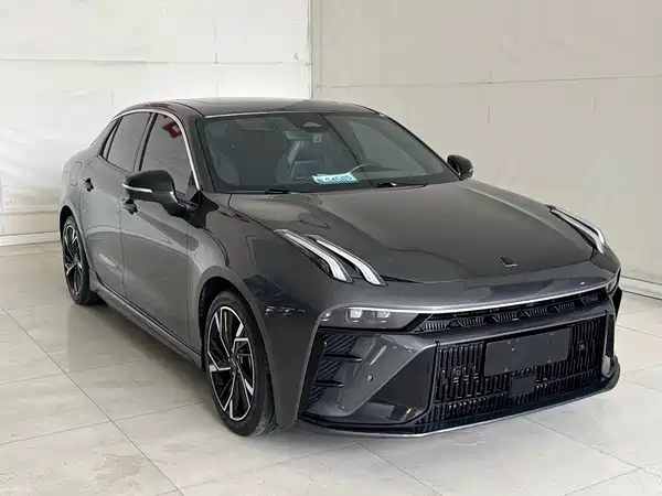 Lynk & Co 03 2022