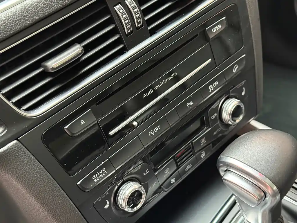 Audi Q5 2015 — фото 16