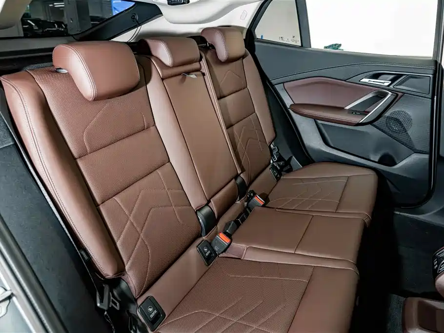 BMW X2 2025 — фото 22