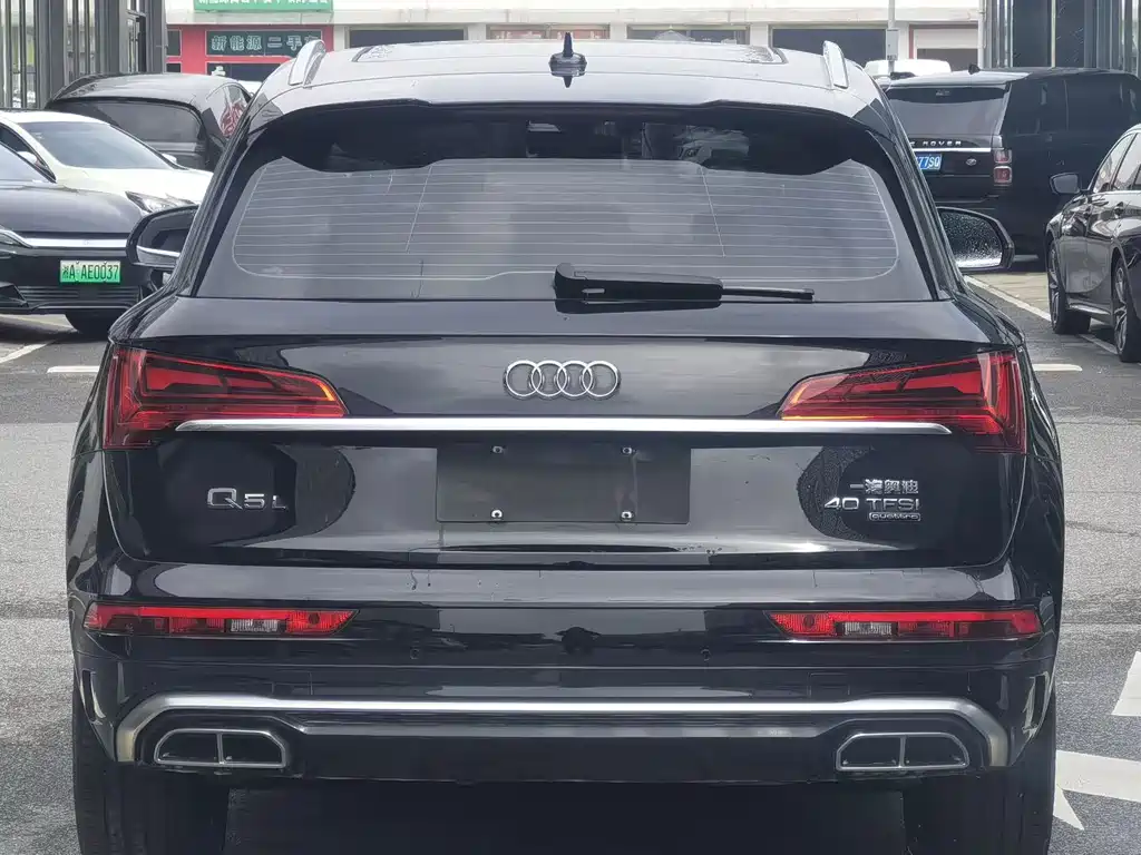Audi Q5L 2025 — фото 8