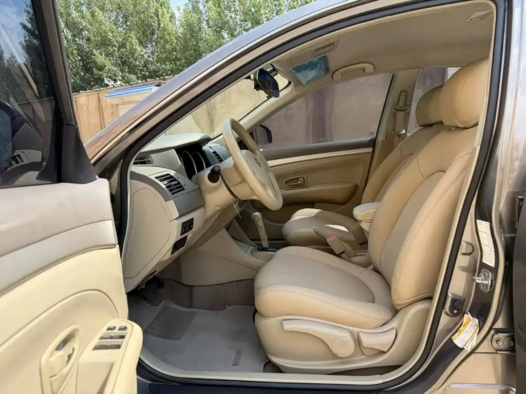 Nissan Sylphy 2015 — фото 11