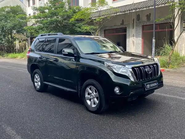 Toyota Prado 2016
