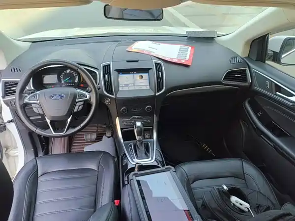 Ford Edge 2018