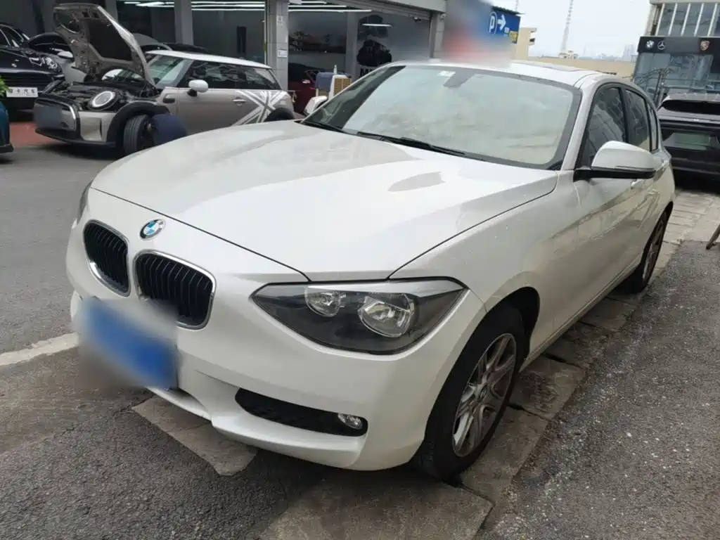 BMW 1 Series 2015 — фото 1