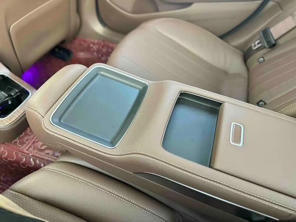 Mercedes-Benz E-Class 2022 — фото 23
