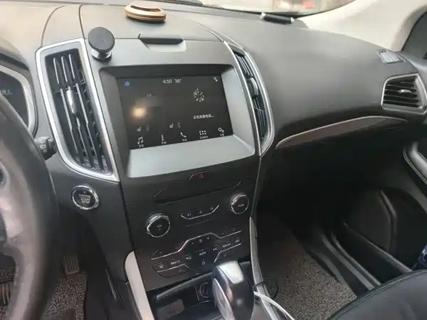 Ford Edge 2016