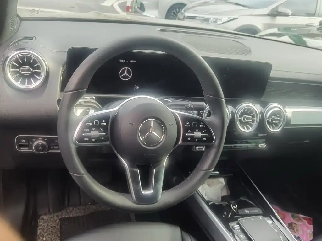 Mercedes-Benz GLB 2022 — фото 12