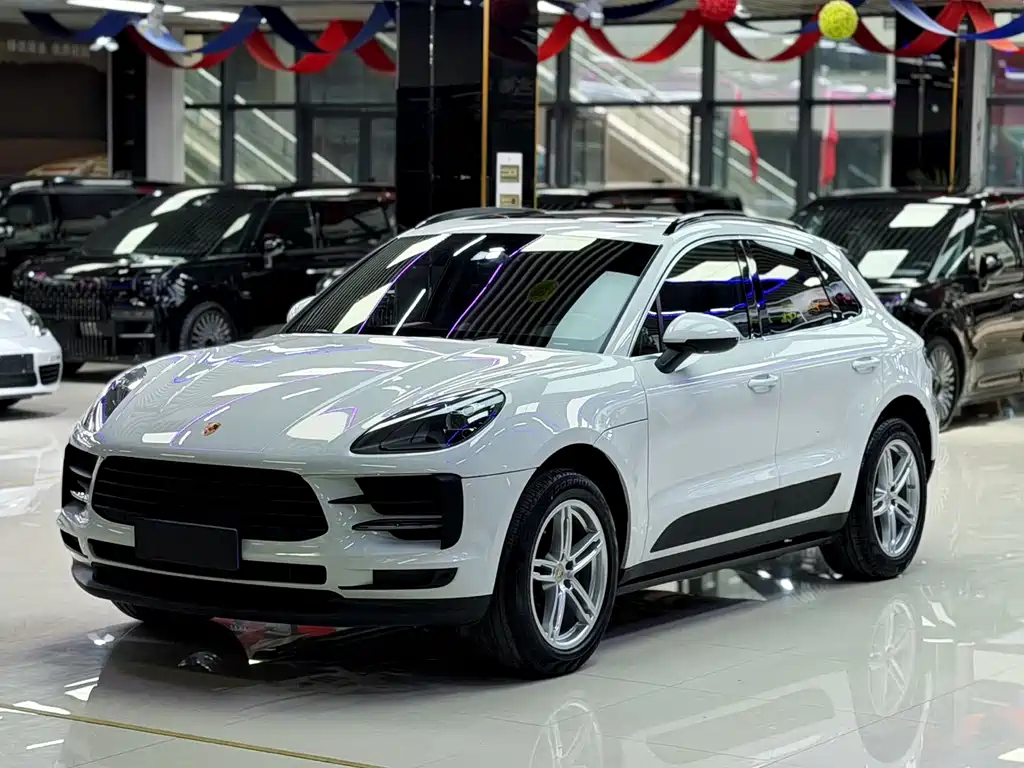 Porsche Macan 2021 — фото 1
