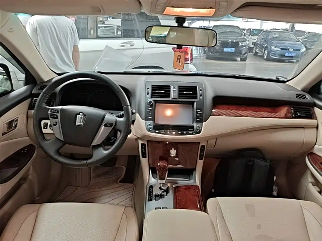 Toyota Crown 2014 — фото 10