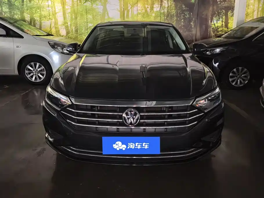 Volkswagen Sagitar 2022