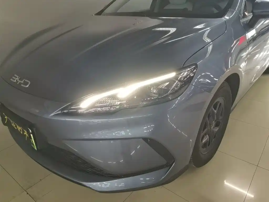 BYD Seal 05 DM-i 2025 — фото 24